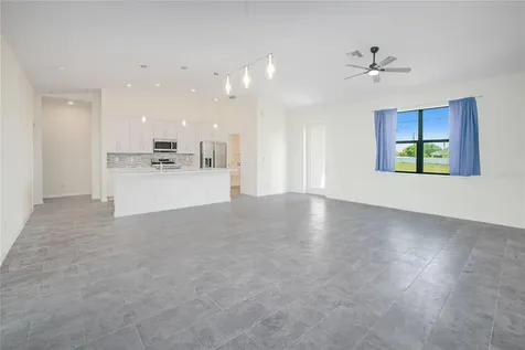 2102 NW 6th Place Cape Coral FL 33993