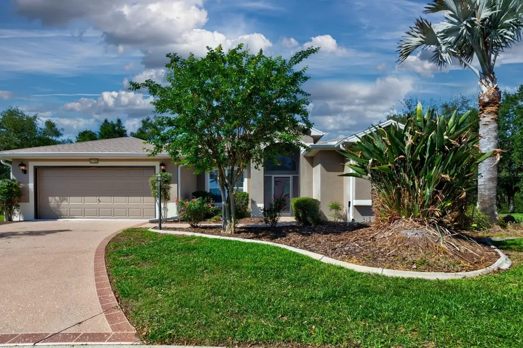 27300 Pine Straw Road Leesburg FL 34748