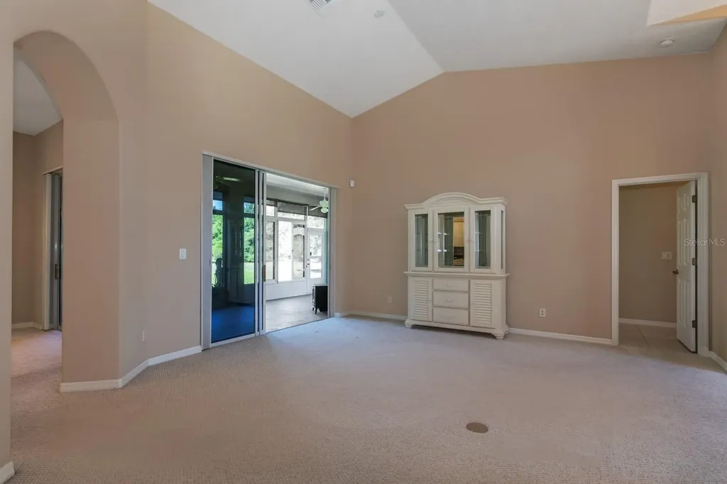27300 Pine Straw Road Leesburg FL 34748