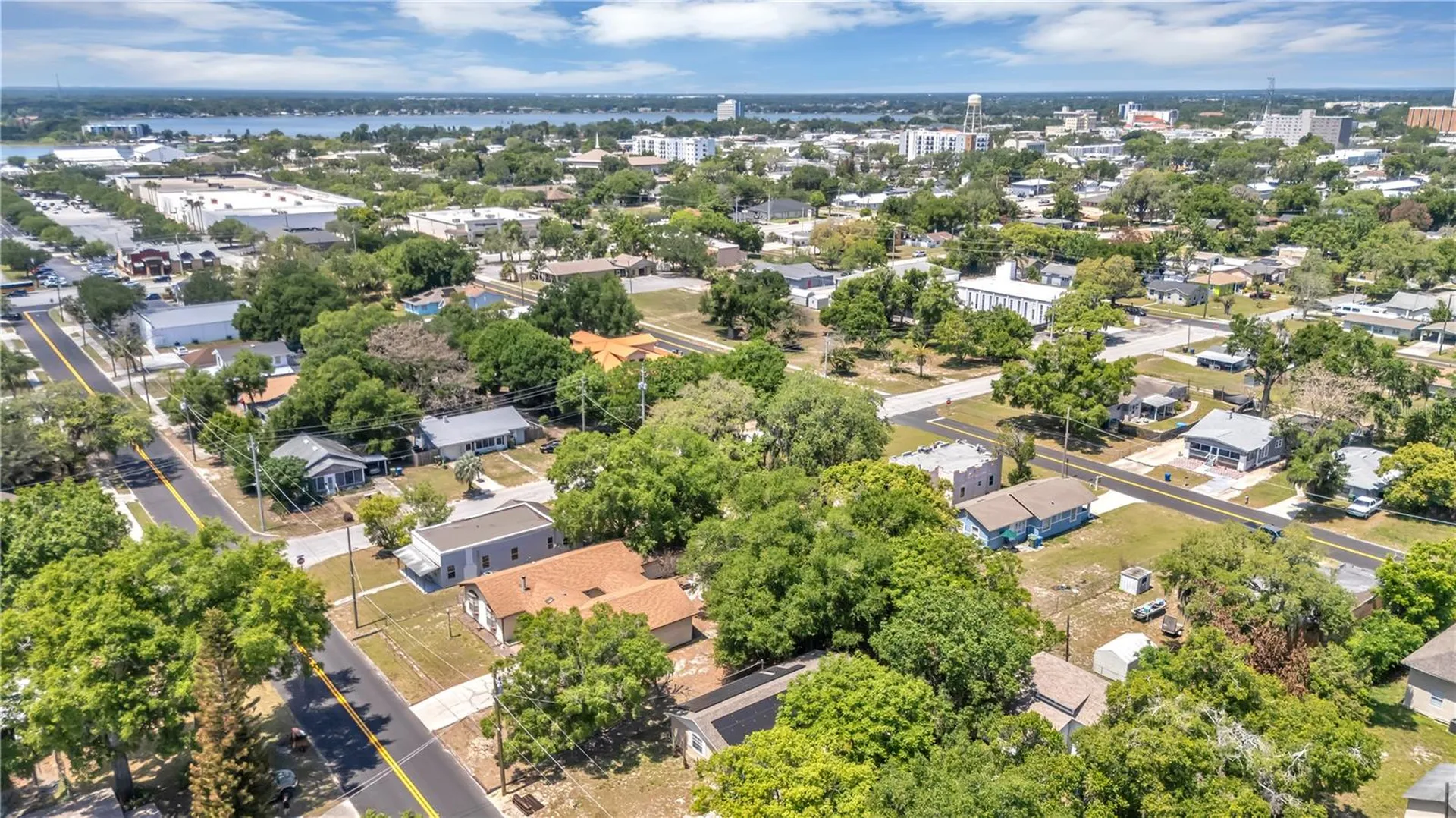 212 SE H SE Winter Haven FL 33880