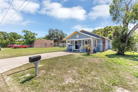 212 SE H SE Winter Haven FL 33880
