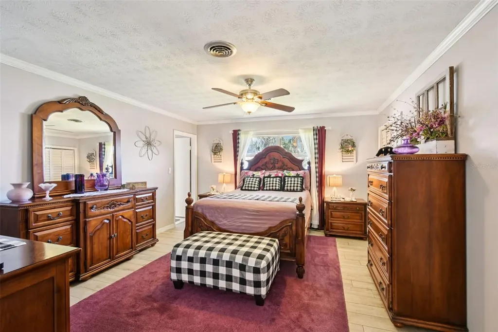 214 Paradise Lane Crescent City FL 32112