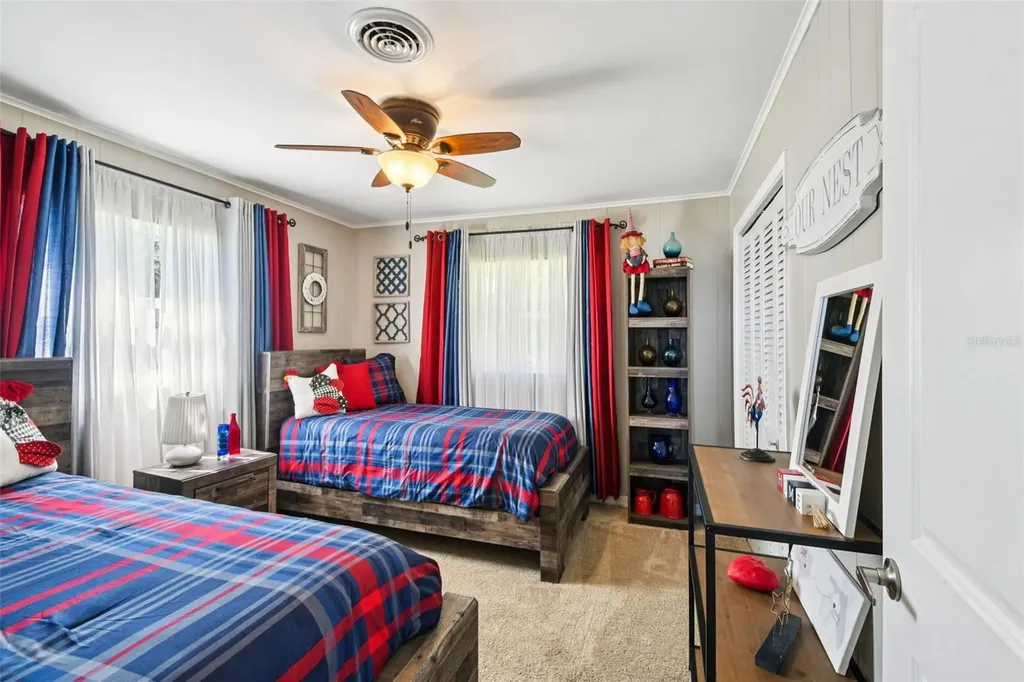 214 Paradise Lane Crescent City FL 32112
