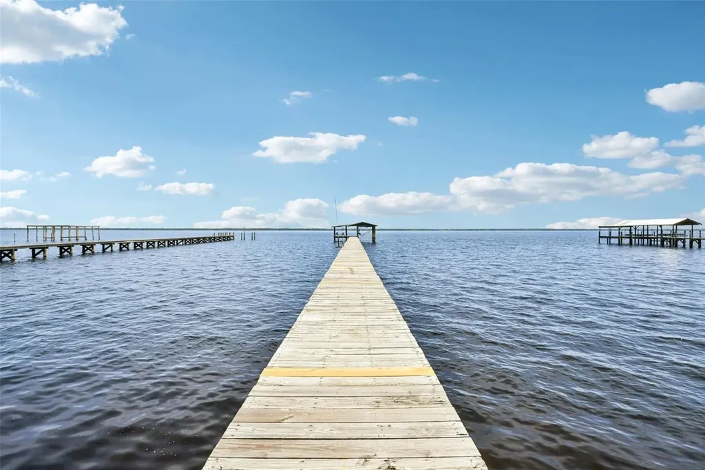214 Paradise Lane Crescent City FL 32112