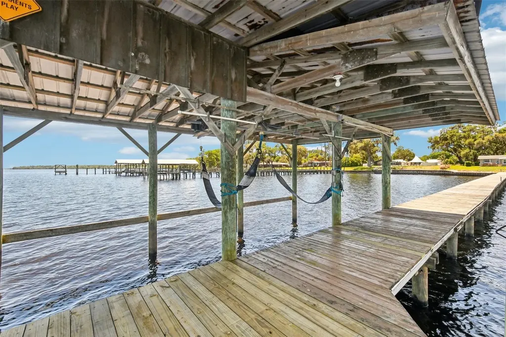 214 Paradise Lane Crescent City FL 32112