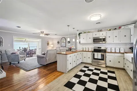214 Paradise Lane Crescent City FL 32112