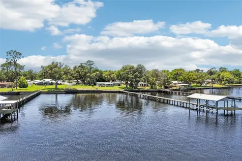 214 Paradise Lane Crescent City FL 32112
