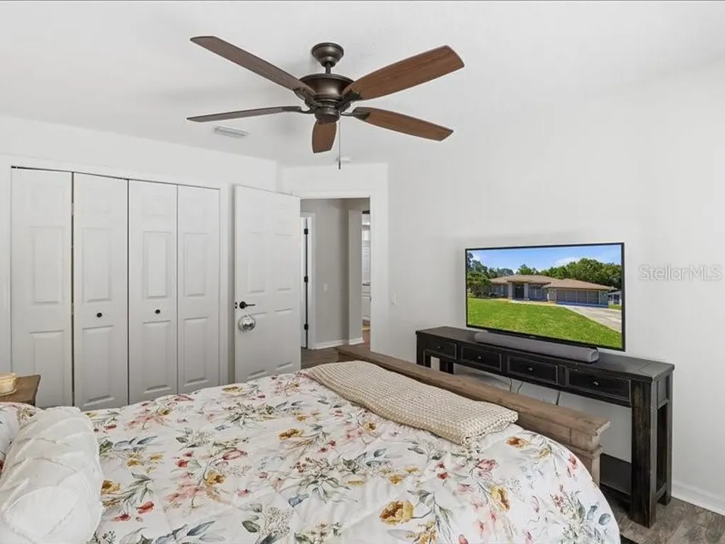 35 Cypress Boulevard E Homosassa FL 34446