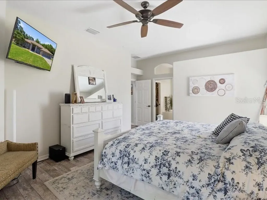 35 Cypress Boulevard E Homosassa FL 34446