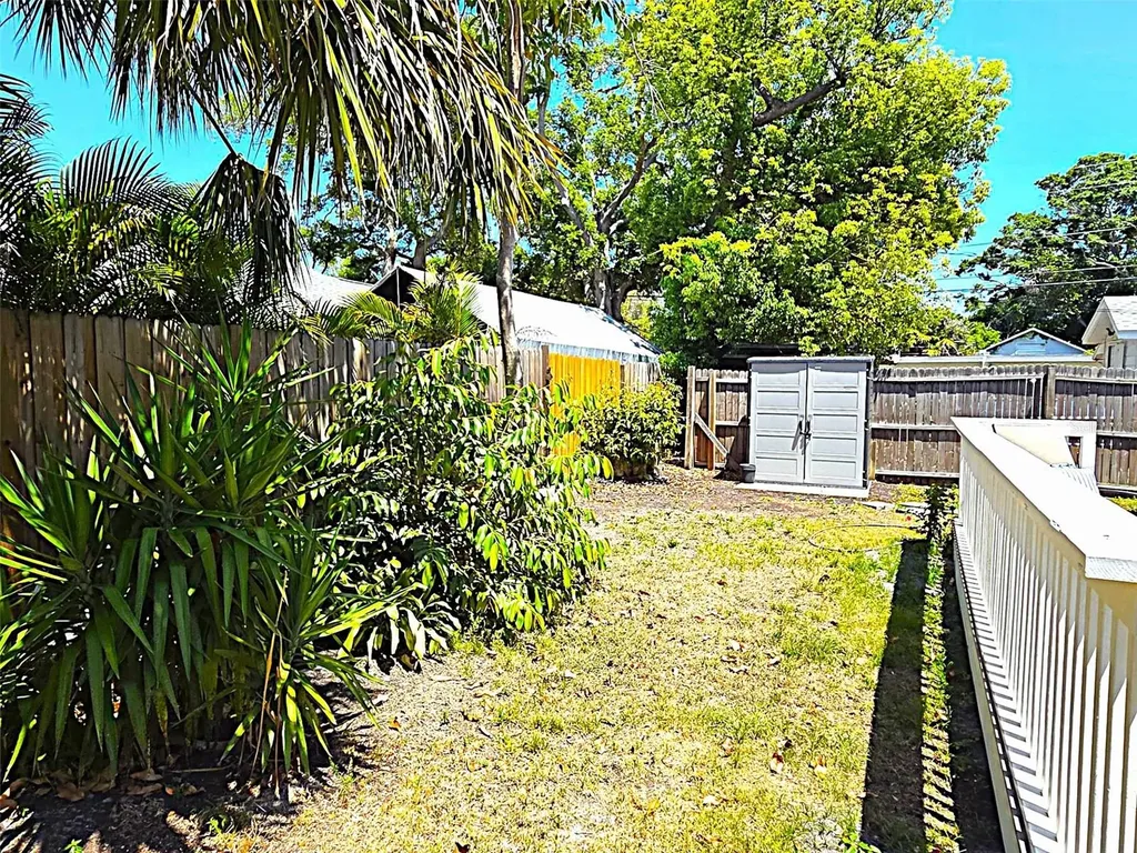5105 Tangerine Avenue S Gulfport FL 33707
