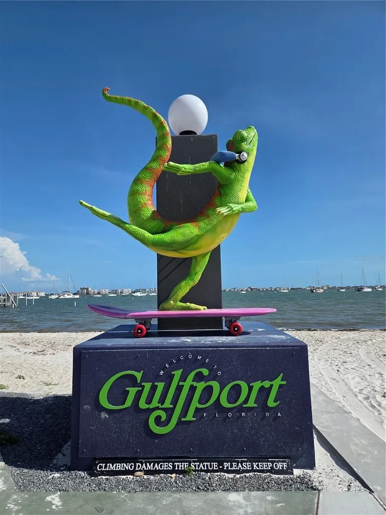 5105 Tangerine Avenue S Gulfport FL 33707