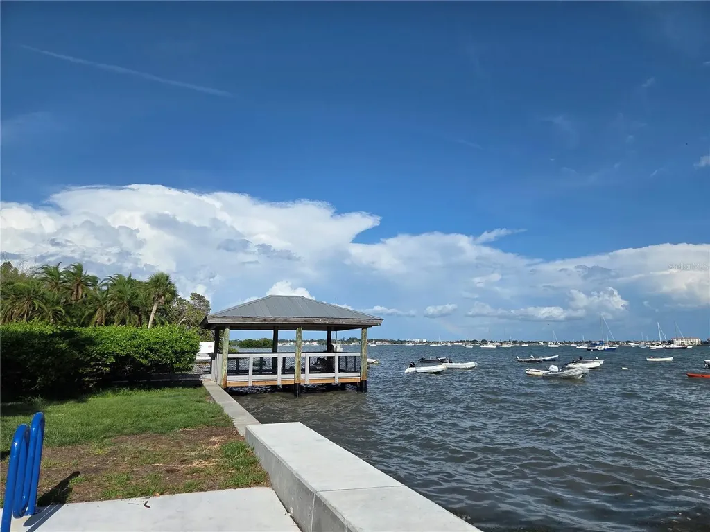 5105 Tangerine Avenue S Gulfport FL 33707