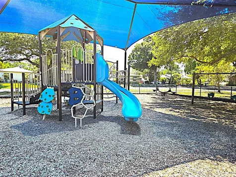 5105 Tangerine Avenue S Gulfport FL 33707