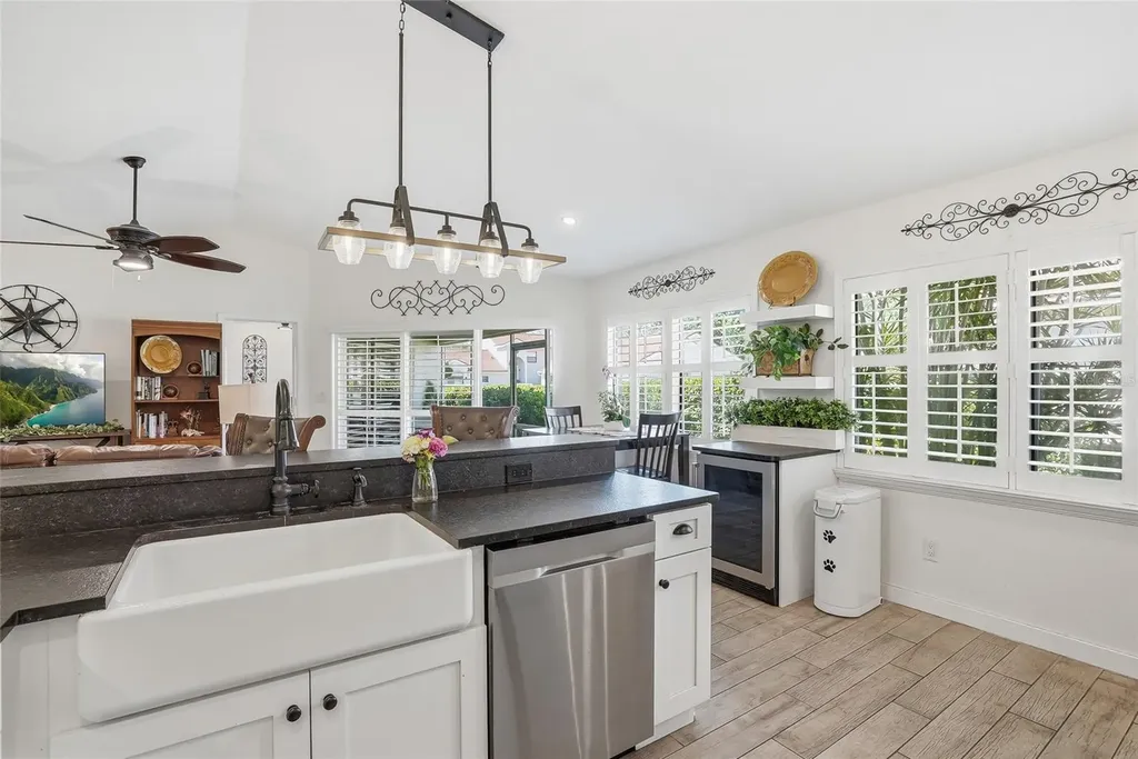 554 Andorra Circle NE St Petersburg FL 33703
