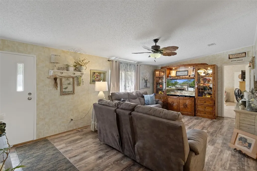 11143 Baltimore Street Weeki Wachee FL 34614