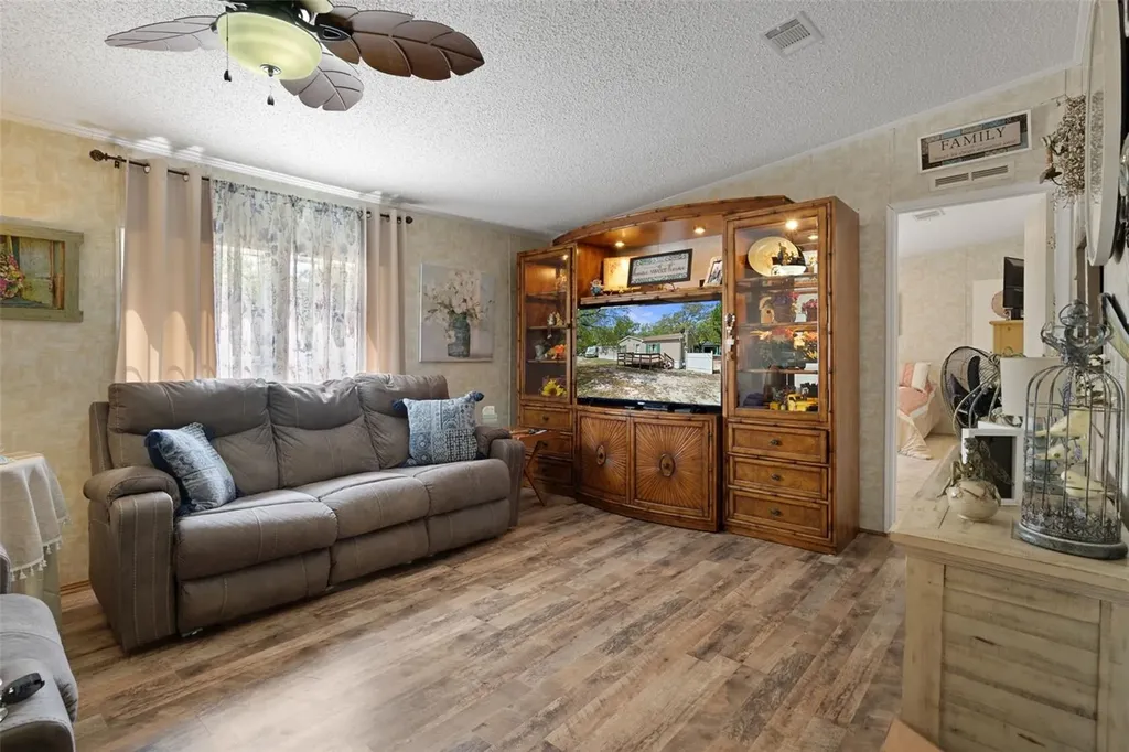 11143 Baltimore Street Weeki Wachee FL 34614