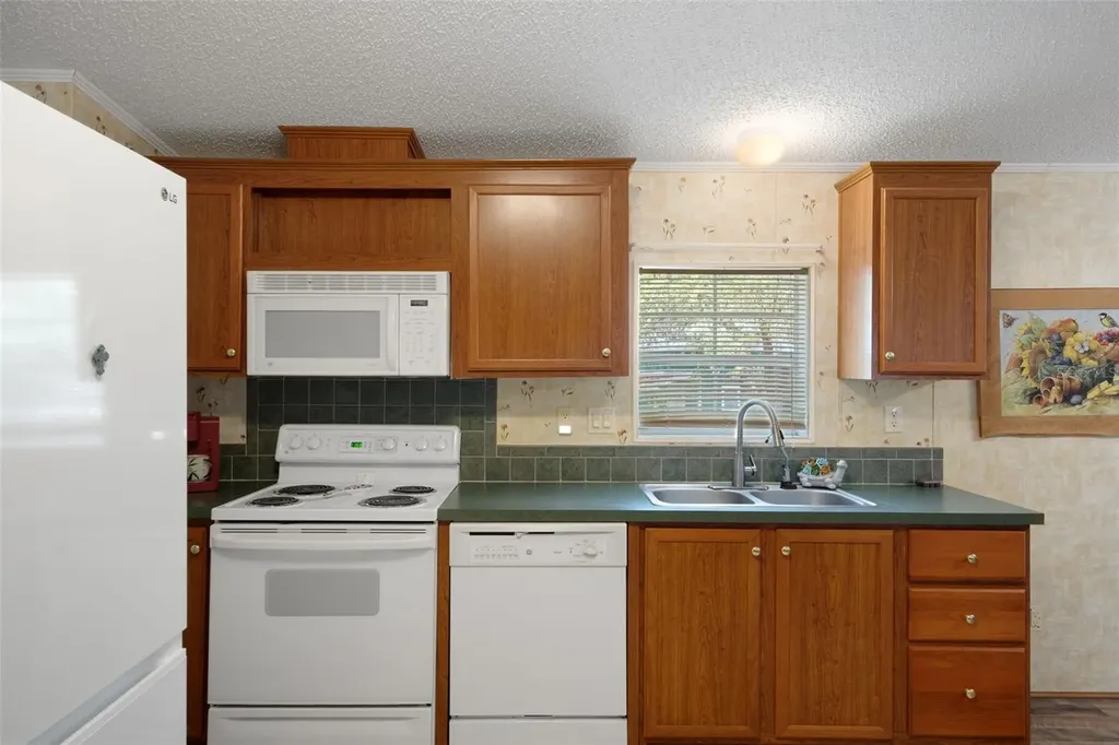 11143 Baltimore Street Weeki Wachee FL 34614