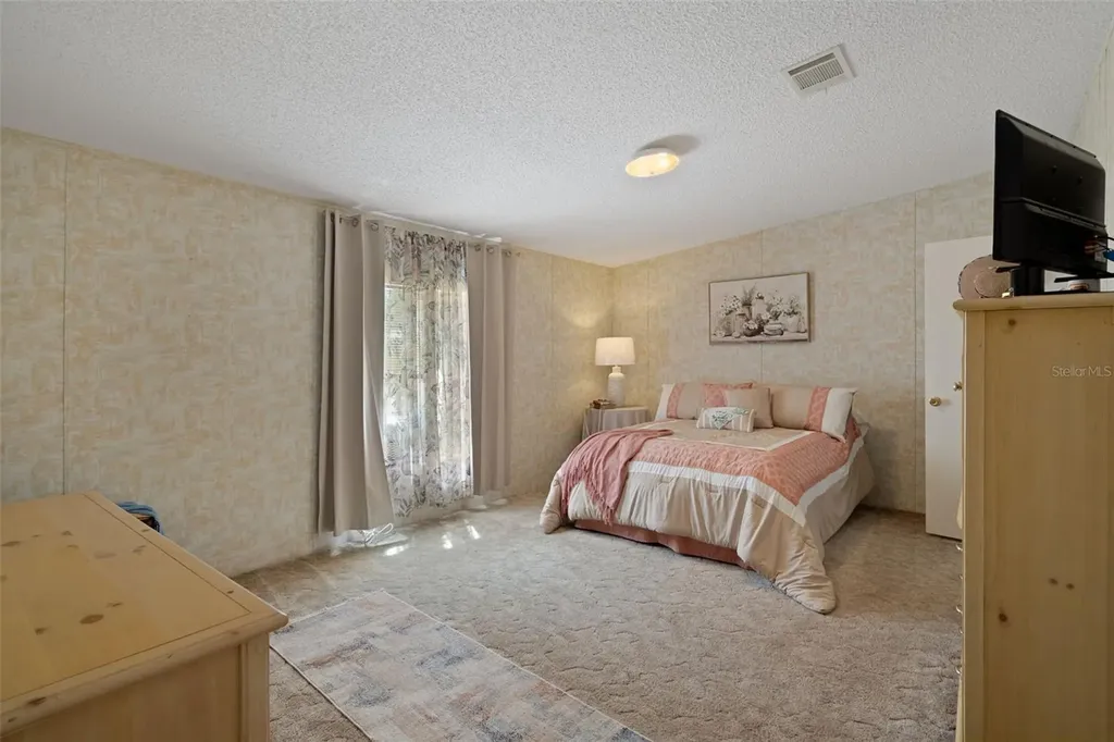 11143 Baltimore Street Weeki Wachee FL 34614