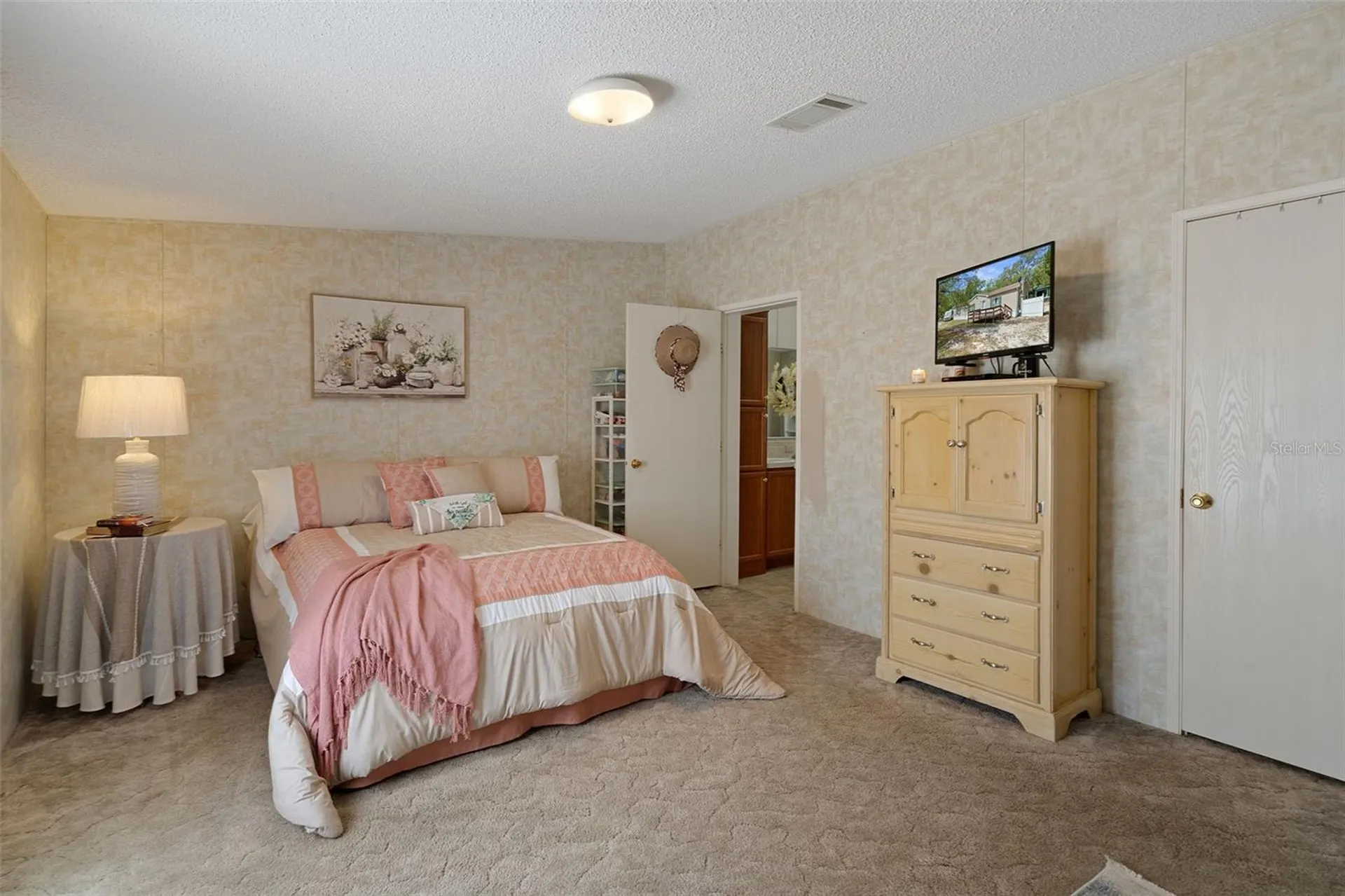 11143 Baltimore Street Weeki Wachee FL 34614