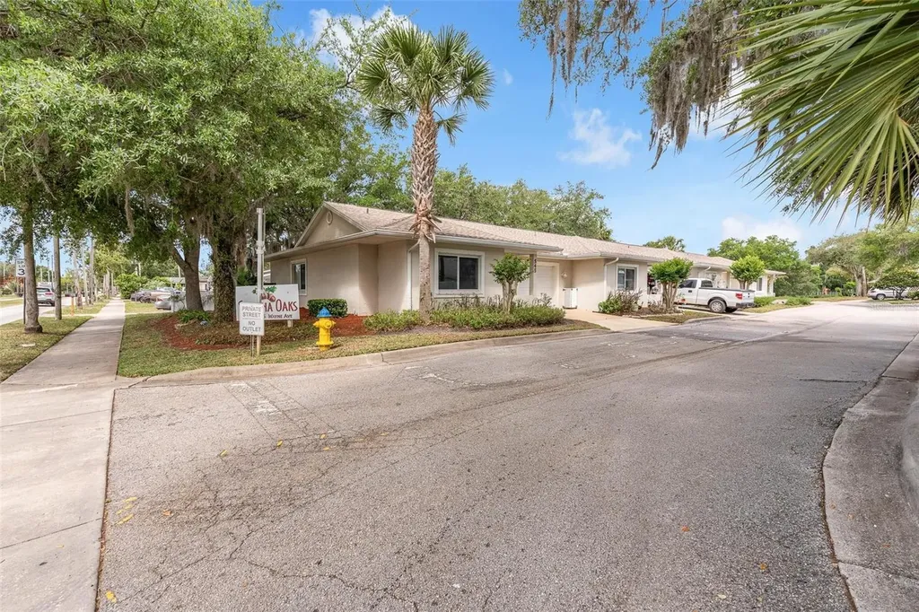 545 Wayne Avenue New Smyrna Beach FL 32168
