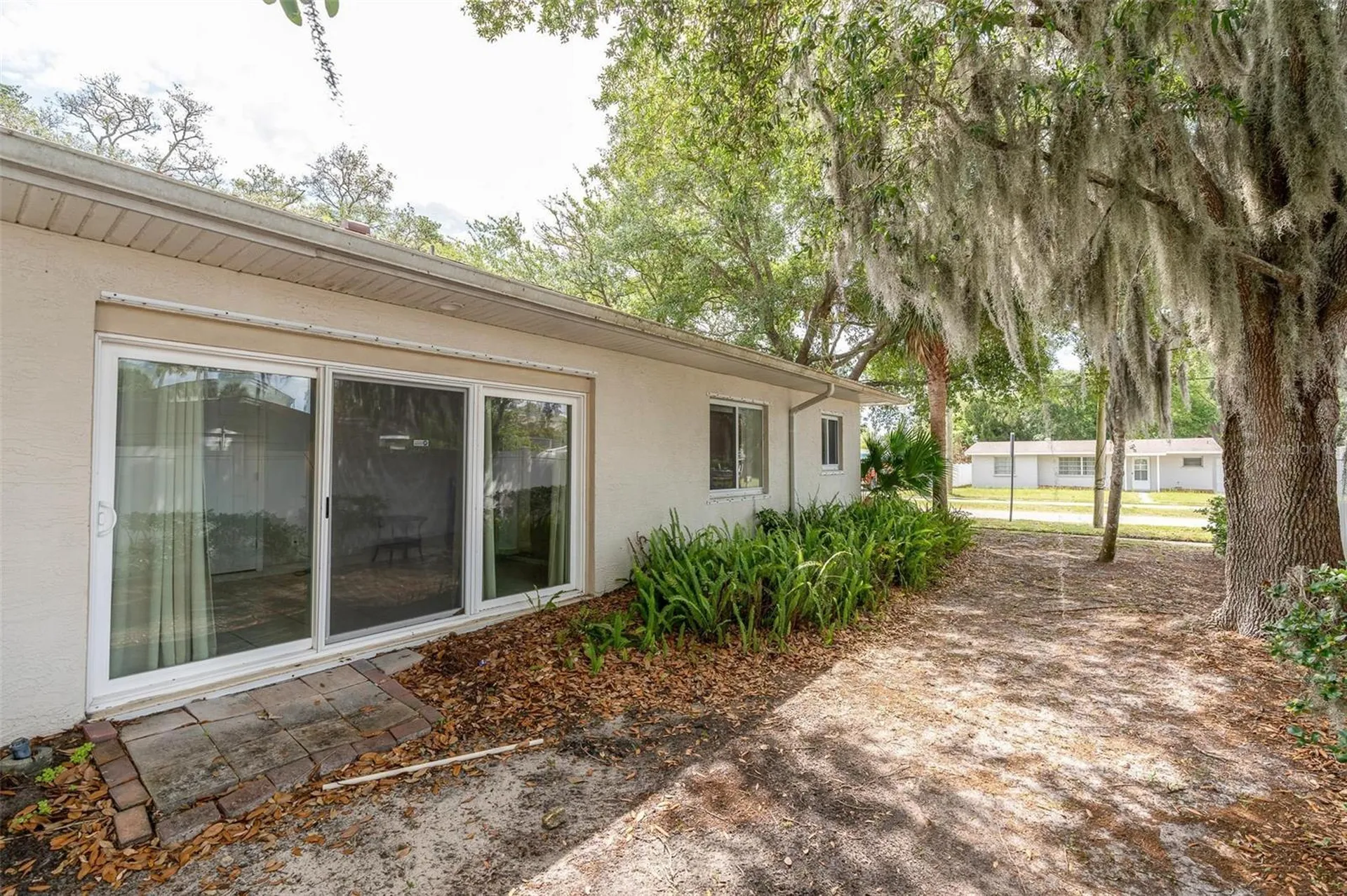 545 Wayne Avenue New Smyrna Beach FL 32168