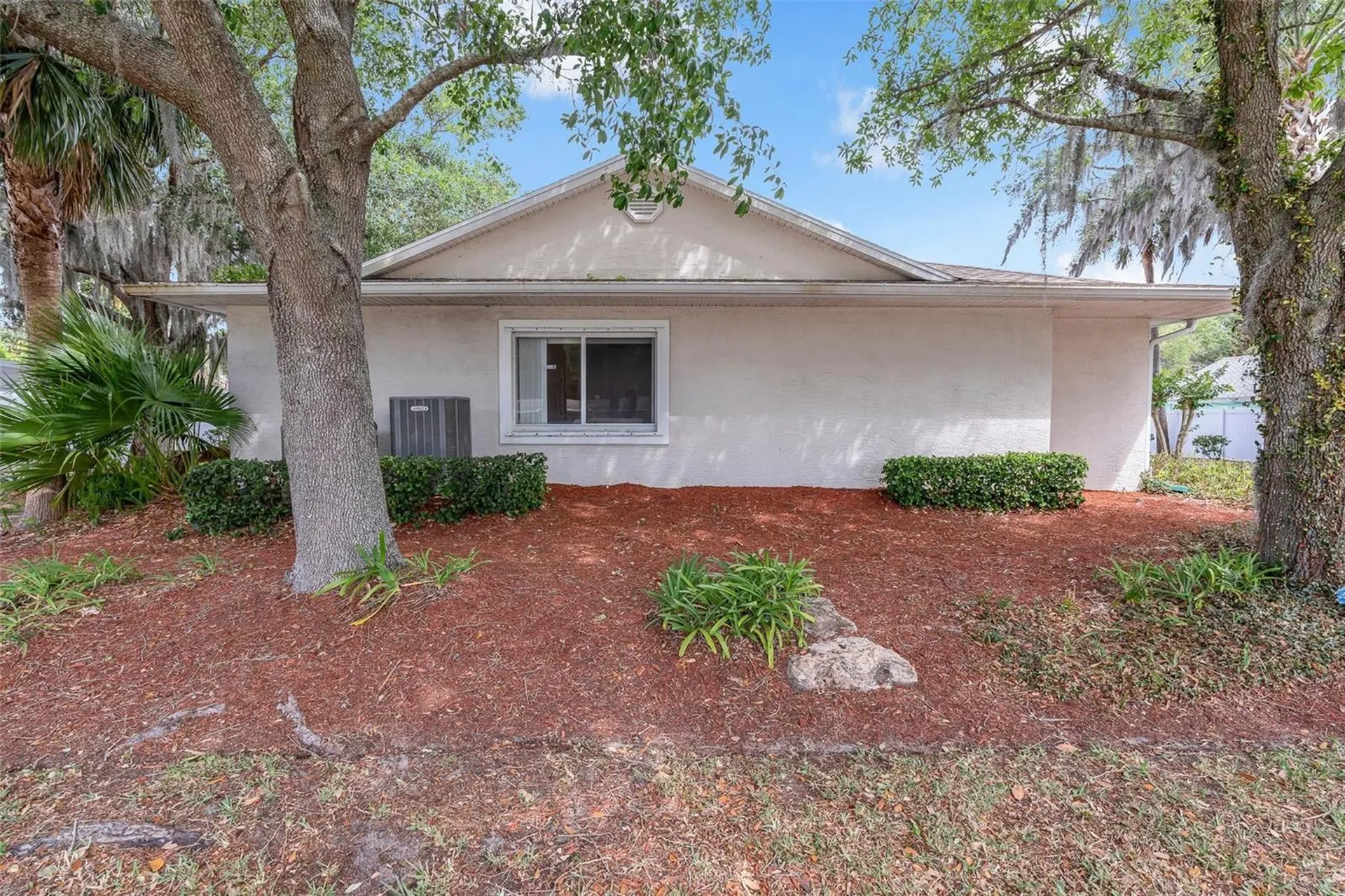 545 Wayne Avenue New Smyrna Beach FL 32168
