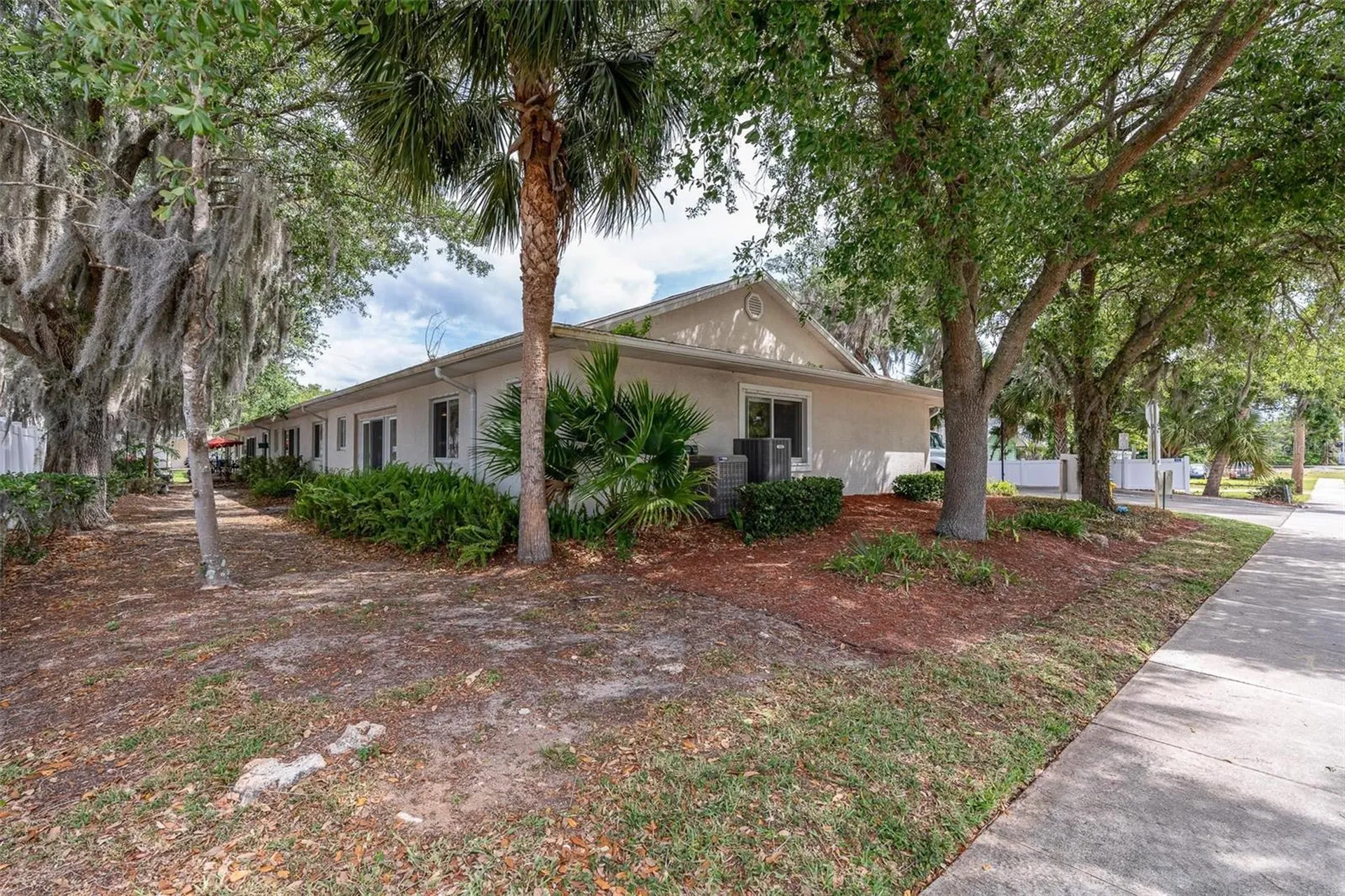 545 Wayne Avenue New Smyrna Beach FL 32168
