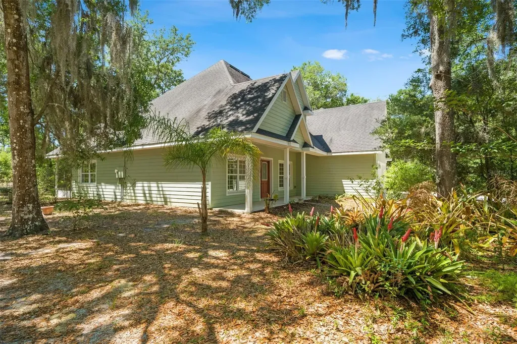 23305 June Bug Trail Brooksville FL 34602