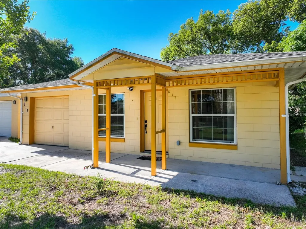 612 Palmetto Drive Mascotte FL 34753