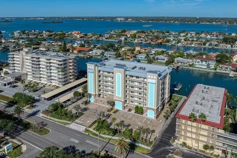 125 Island Way Clearwater Beach FL 33767
