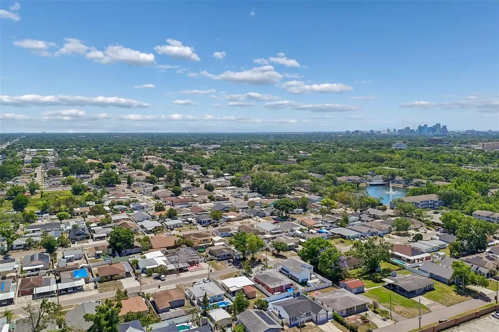 5117 N Lincoln Avenue Tampa FL 33614