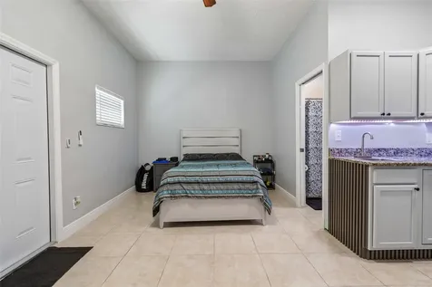 5117 N Lincoln Avenue Tampa FL 33614