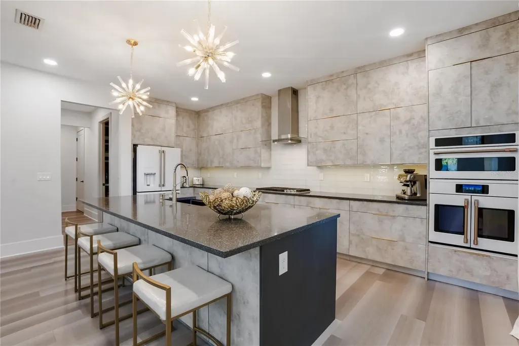 2140 Catalina Drive Clearwater FL 33764
