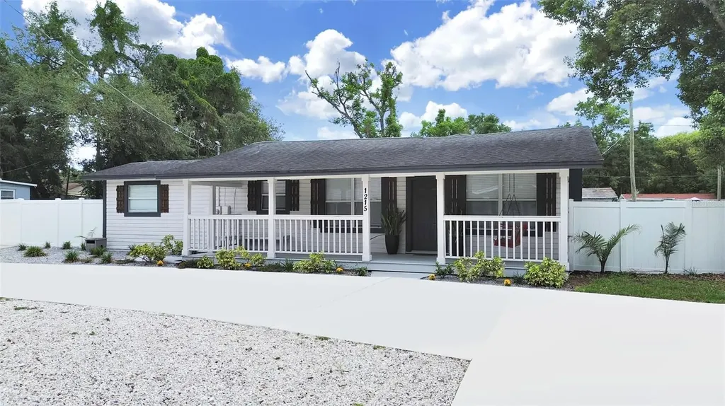 1215 E Curtis Street Tampa FL 33603