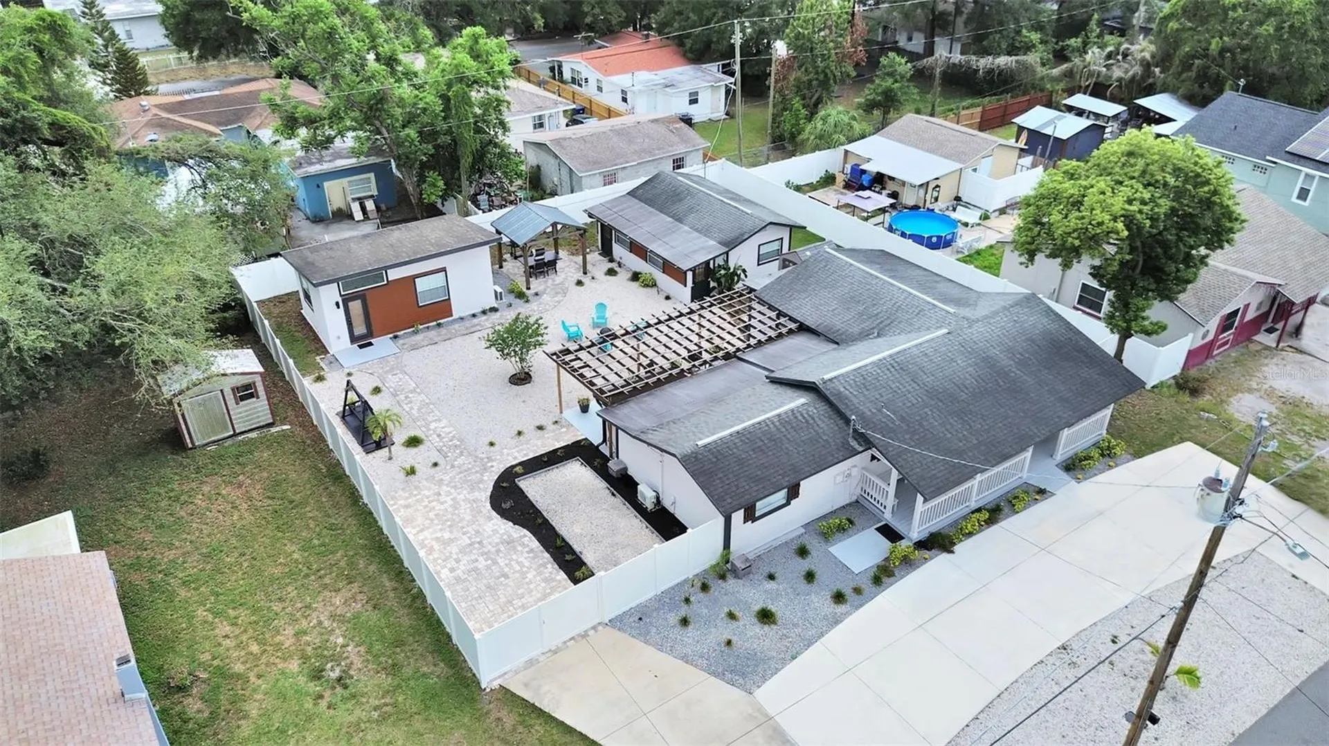 1215 E Curtis Street Tampa FL 33603