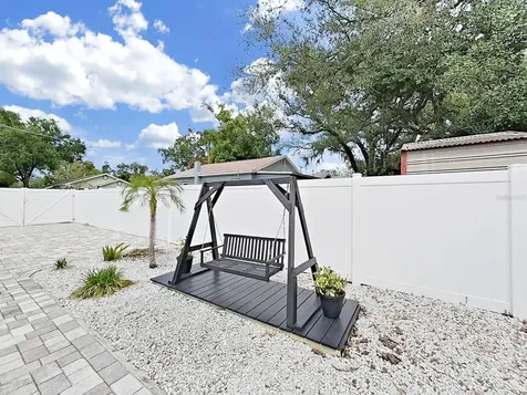 1215 E Curtis Street Tampa FL 33603