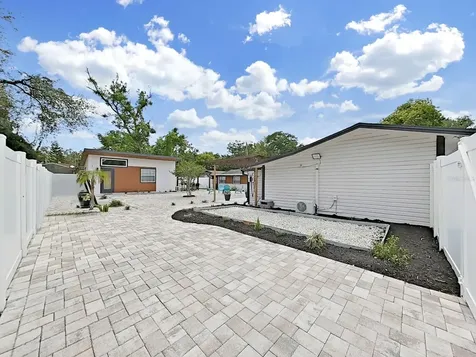 1215 E Curtis Street Tampa FL 33603