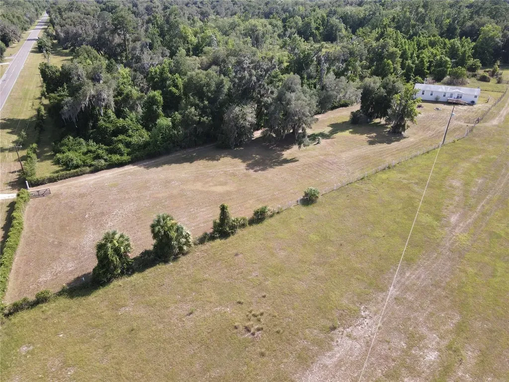 11804 SE County Road 234 Micanopy FL 32667