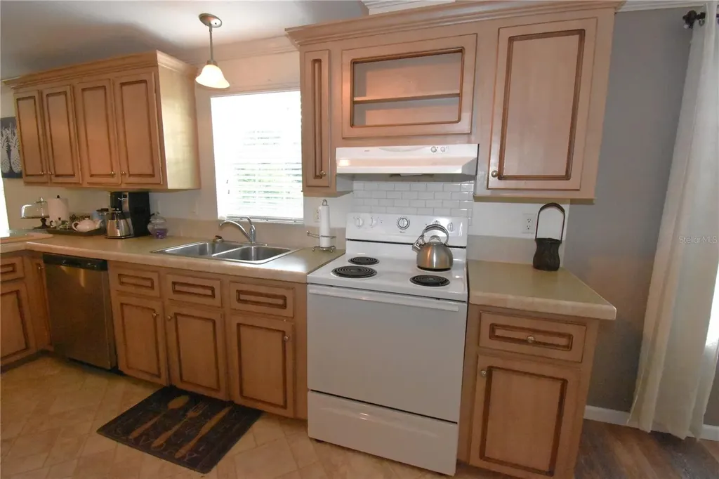 11804 SE County Road 234 Micanopy FL 32667