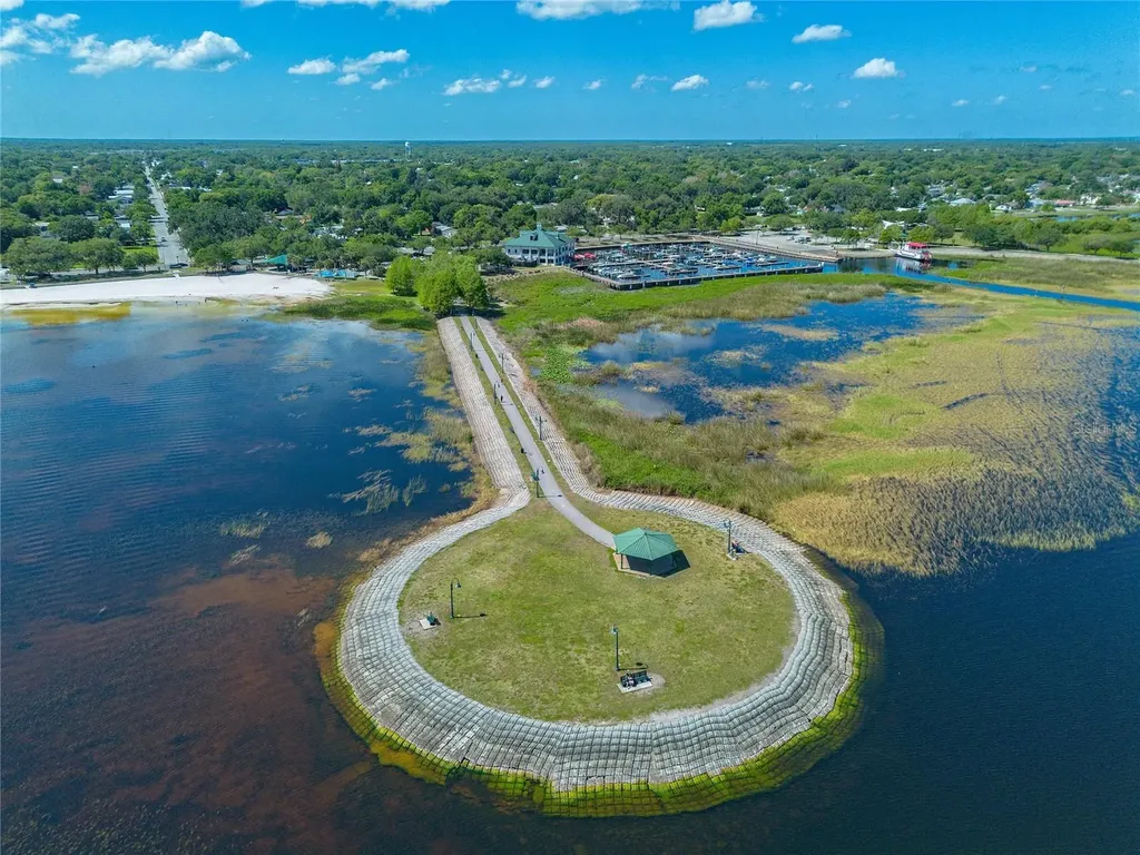 714 Wyoming Avenue St Cloud FL 34769