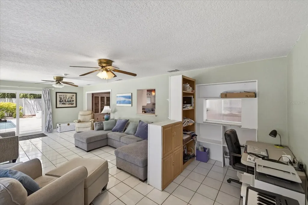 3067 Kapok Kove Drive Clearwater FL 33759