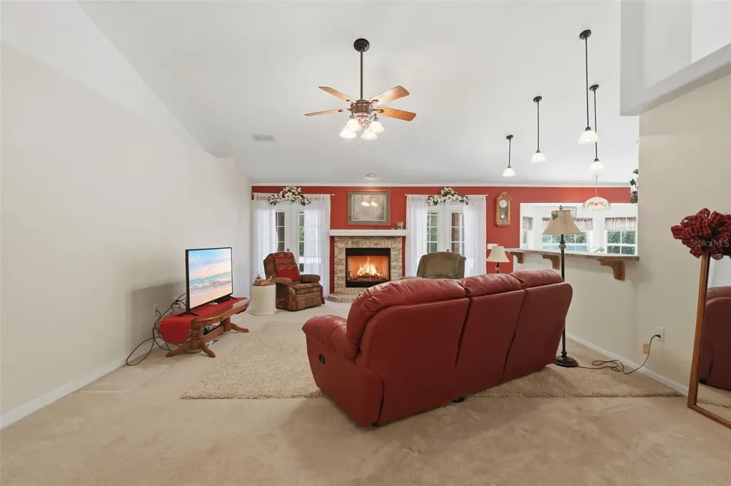 1640 Red Dog Road De Leon Springs FL 32130