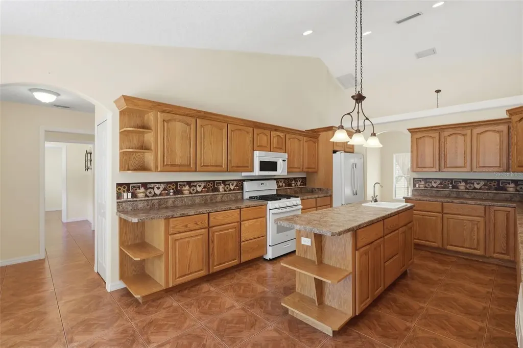 1640 Red Dog Road De Leon Springs FL 32130
