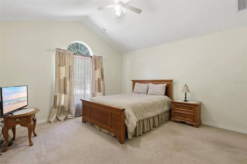 1640 Red Dog Road De Leon Springs FL 32130