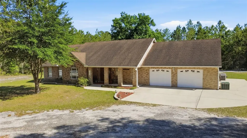 1640 Red Dog Road De Leon Springs FL 32130