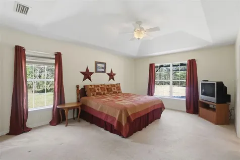 1640 Red Dog Road De Leon Springs FL 32130