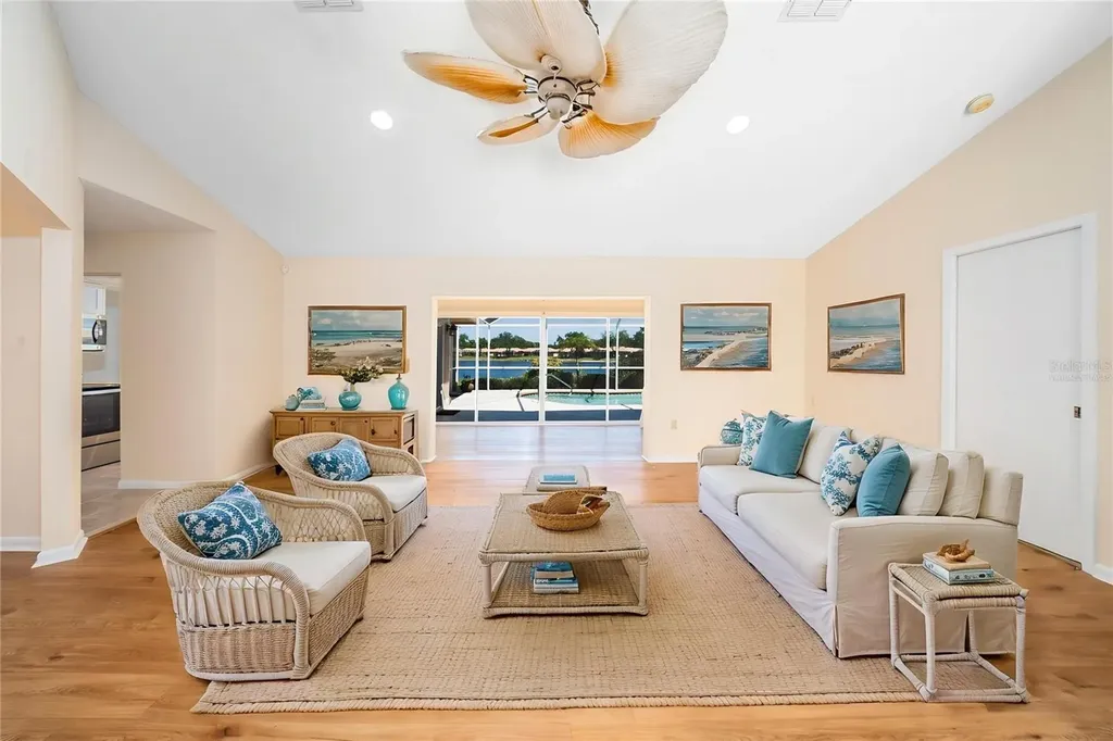 3162 E Village Drive Venice FL 34293