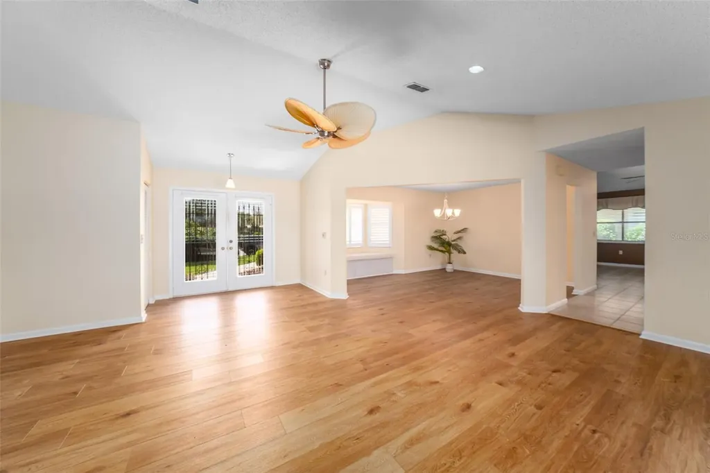 3162 E Village Drive Venice FL 34293