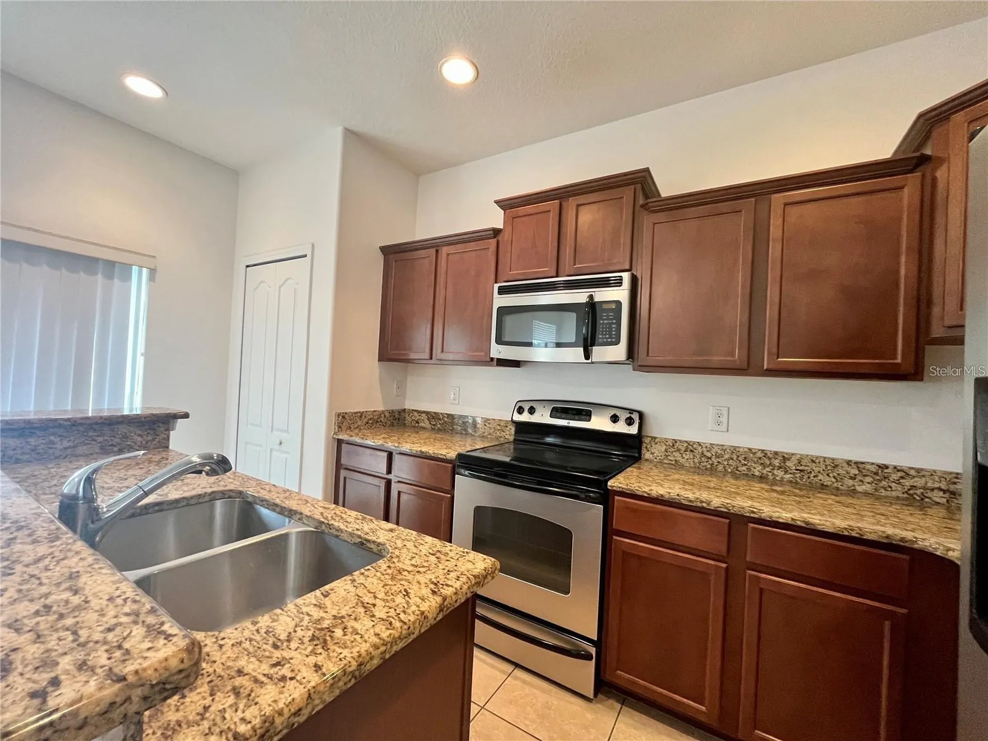 10935 Savannah Landing Circle Orlando FL 32832