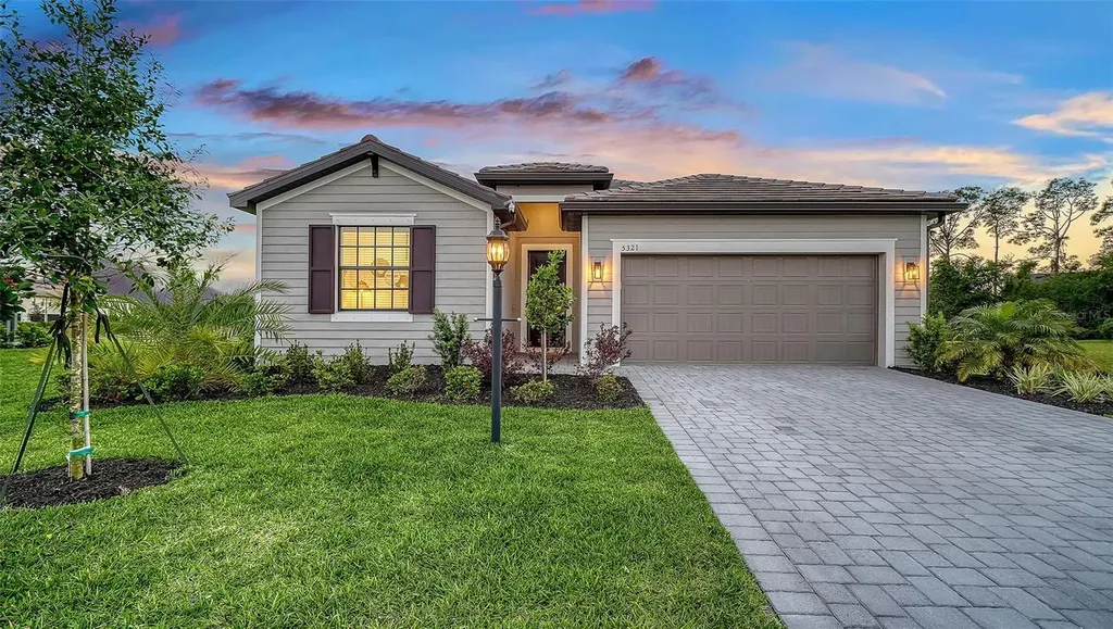 5321 Seal Isle Court Bradenton FL 34211